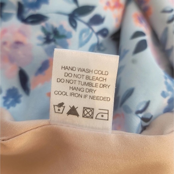 LOVERS + FRIENDS x REVOLVE AHAMANI ASYMMETRICAL GOWN IN BLUE MEADOW FLORAL XSMAL - Picture 15 of 16